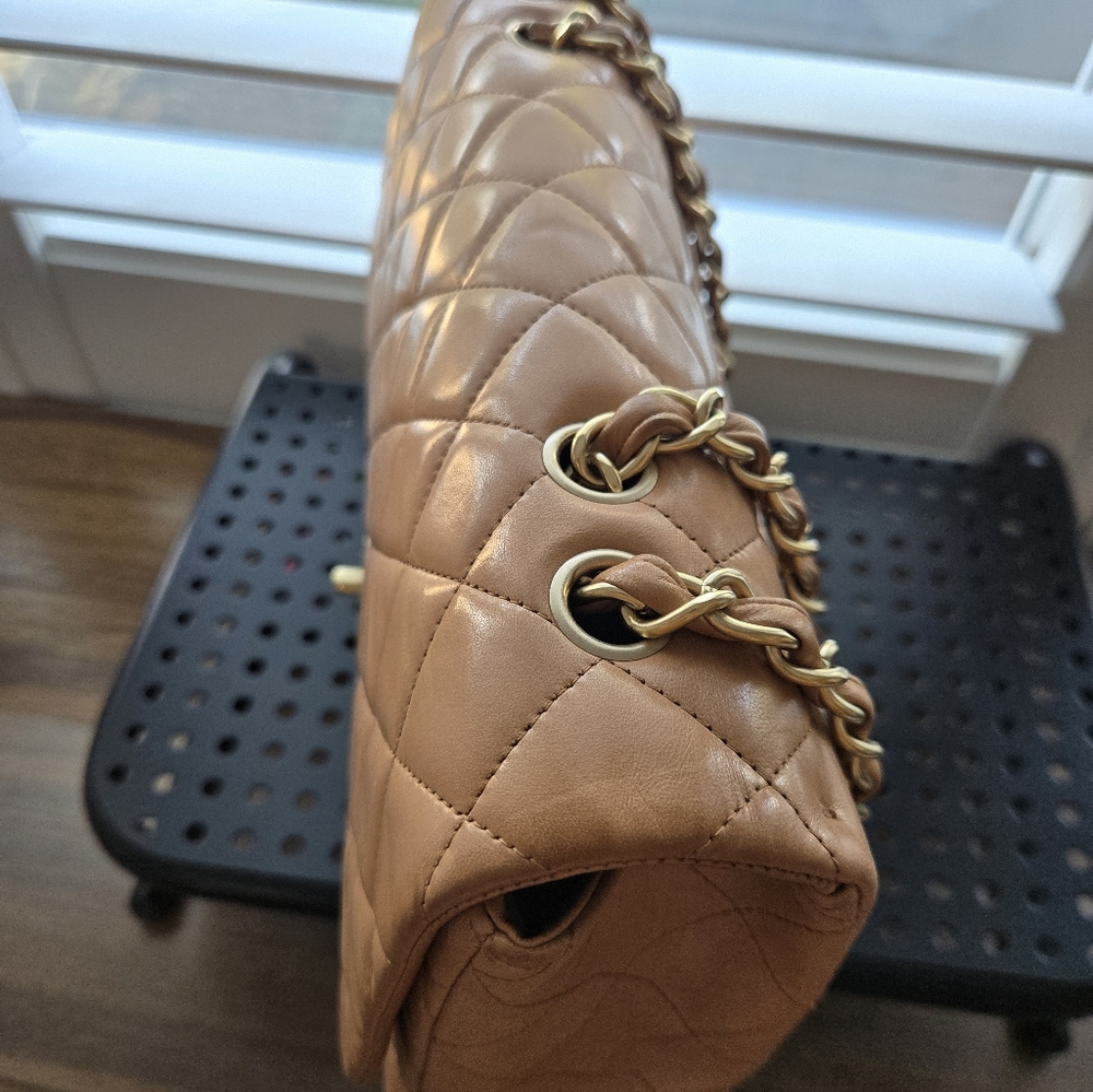 CHANEL Jumbo Single Flap ✨️ Camel Brown Lambskin with Champagne GHW - Picture 7 of 12
